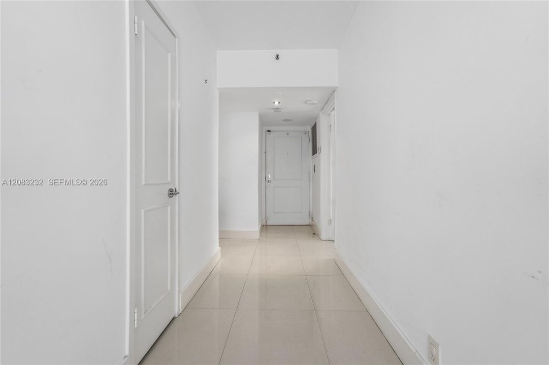 For Sale: $1,015,000 (2 beds, 2 baths, 1640 Square Feet)