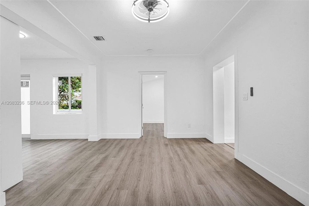 For Rent: $4,500 (4 beds, 3 baths, 1244 Square Feet)