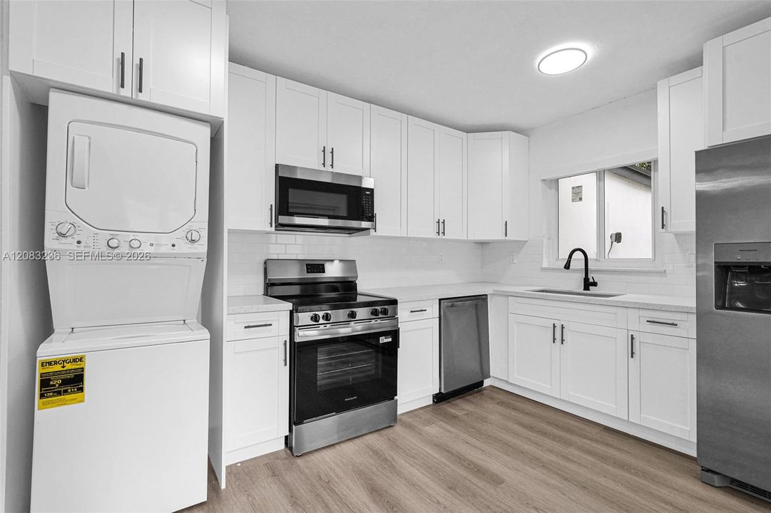 For Rent: $4,500 (4 beds, 3 baths, 1244 Square Feet)