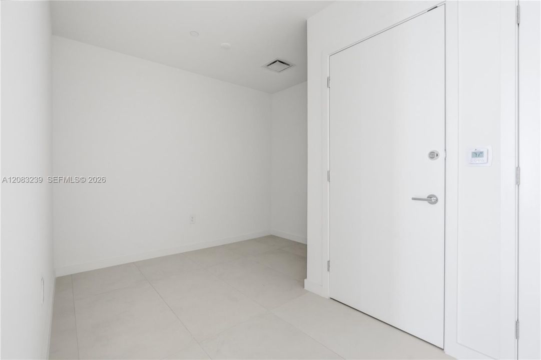 For Rent: $6,500 (1 beds, 2 baths, 1216 Square Feet)