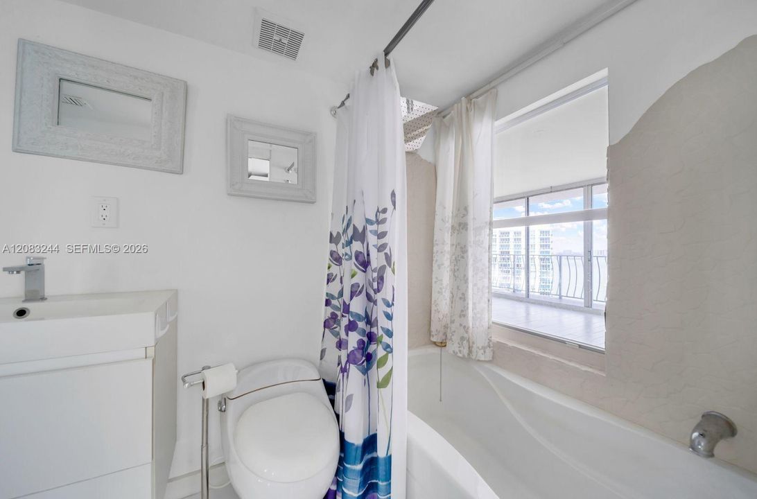 В аренду: $3,000 (2 спален, 2 ванн, 1030 Квадратных фут)