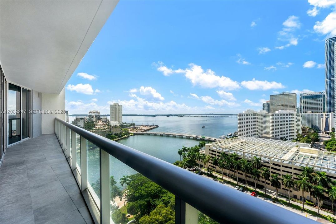 For Rent: $4,700 (2 beds, 2 baths, 1255 Square Feet)