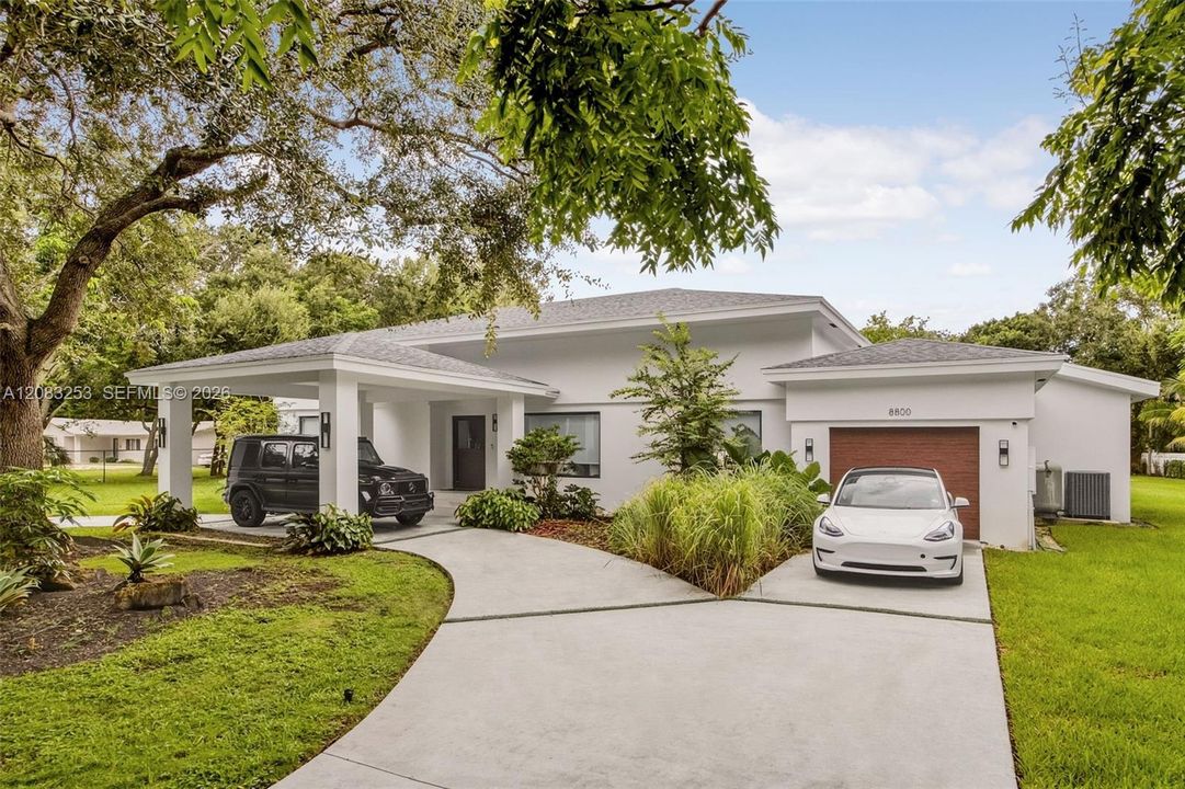 For Rent: $17,000 (5 beds, 4 baths, 5297 Square Feet)