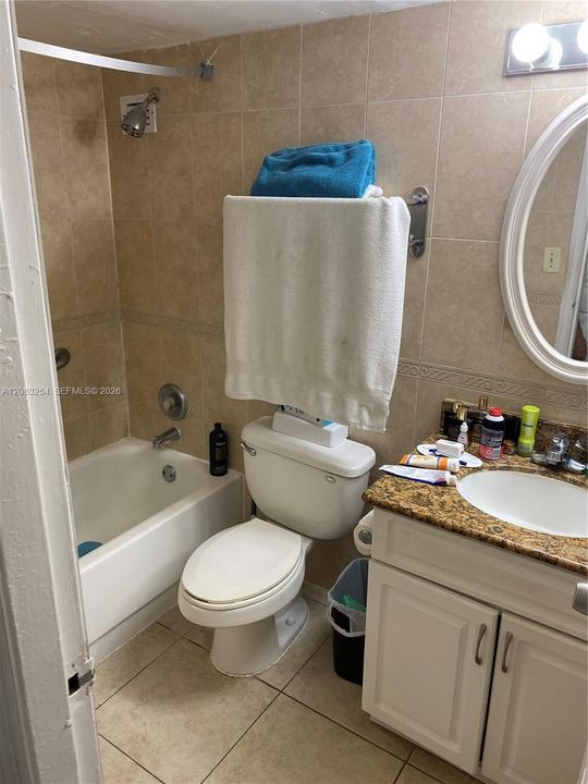 En Venta: $215,000 (0 camas, 1 baños, 360 Pies cuadrados)