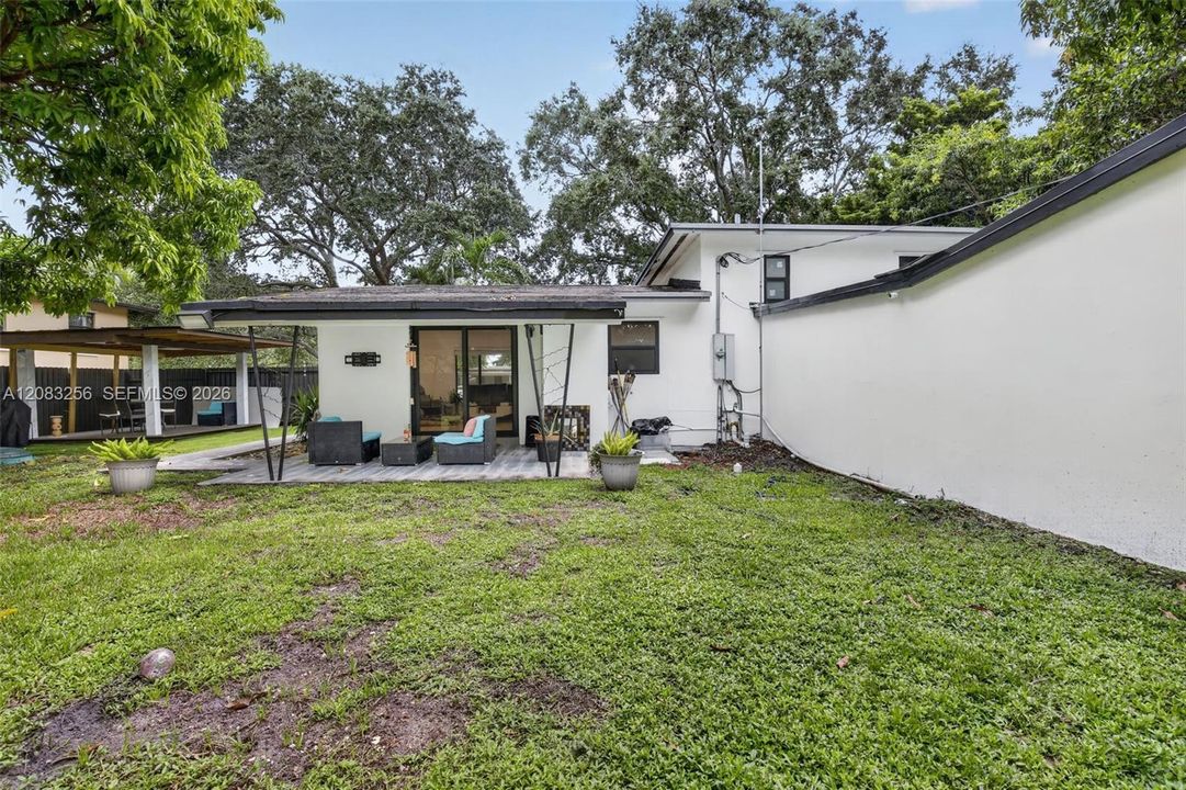 En Renta: $3,950 (3 camas, 2 baños, 1953 Pies cuadrados)