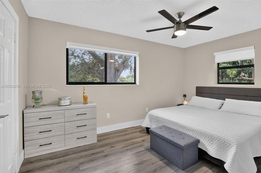 En Renta: $3,950 (3 camas, 2 baños, 1953 Pies cuadrados)