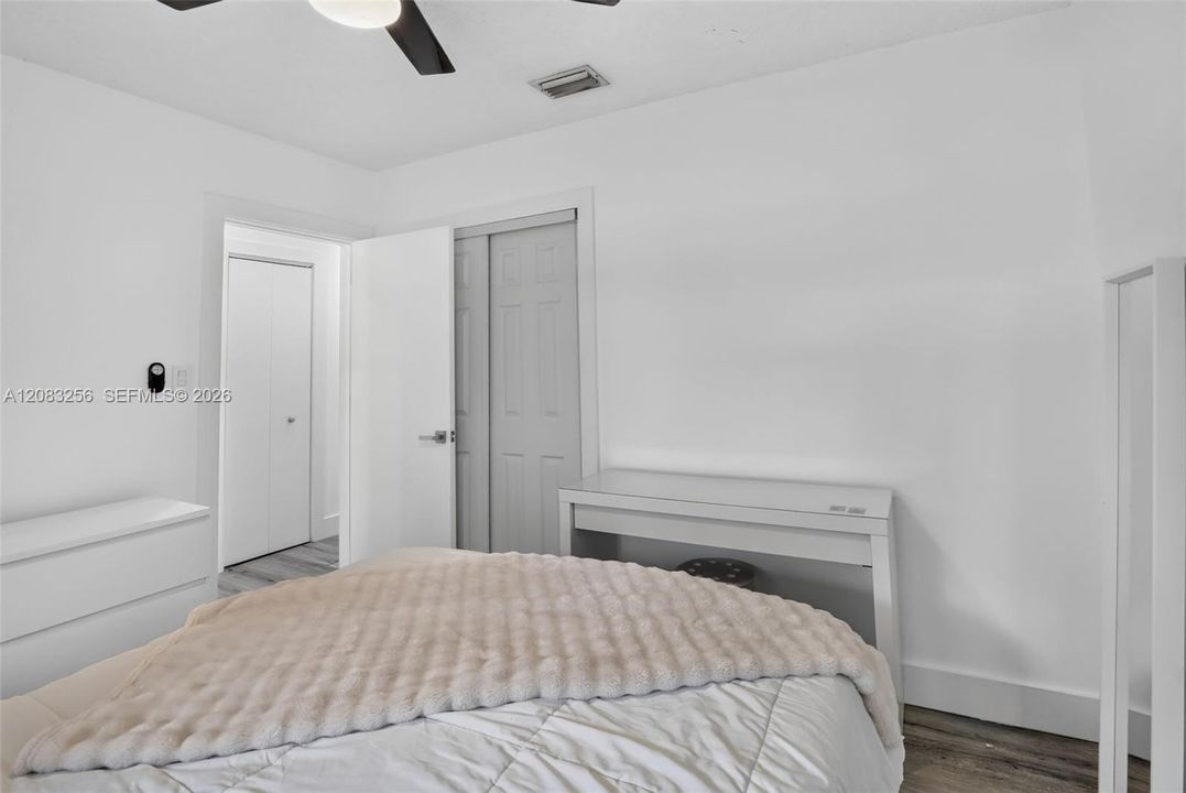 En Renta: $3,950 (3 camas, 2 baños, 1953 Pies cuadrados)