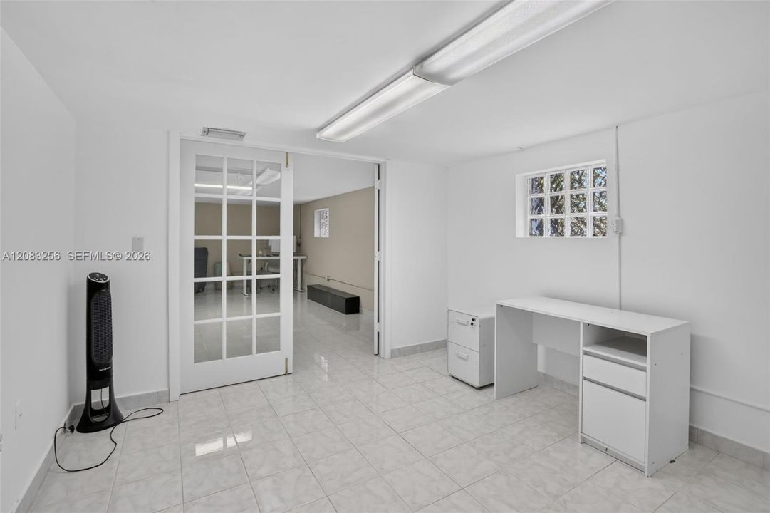 En Renta: $3,950 (3 camas, 2 baños, 1953 Pies cuadrados)