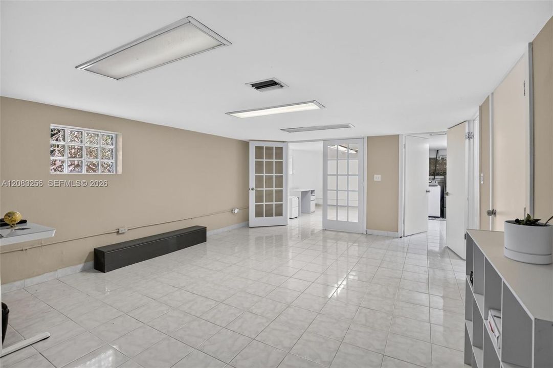 En Renta: $3,950 (3 camas, 2 baños, 1953 Pies cuadrados)