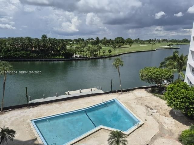For Sale: $375,000 (1 beds, 1 baths, 1150 Square Feet)