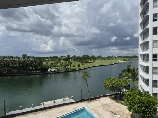 For Sale: $375,000 (1 beds, 1 baths, 1150 Square Feet)