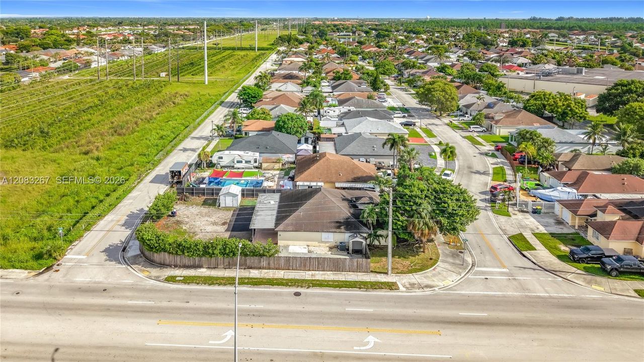 For Sale: $545,000 (4 beds, 2 baths, 1909 Square Feet)