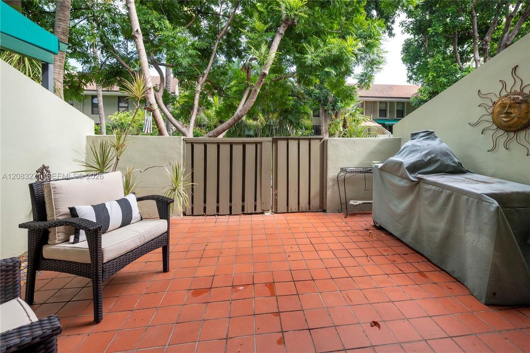 En Venta: $455,000 (2 camas, 2 baños, 1425 Pies cuadrados)