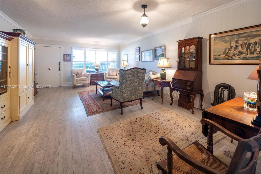 En Venta: $455,000 (2 camas, 2 baños, 1425 Pies cuadrados)
