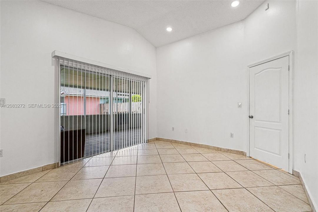 En Renta: $3,000 (3 camas, 2 baños, 1244 Pies cuadrados)