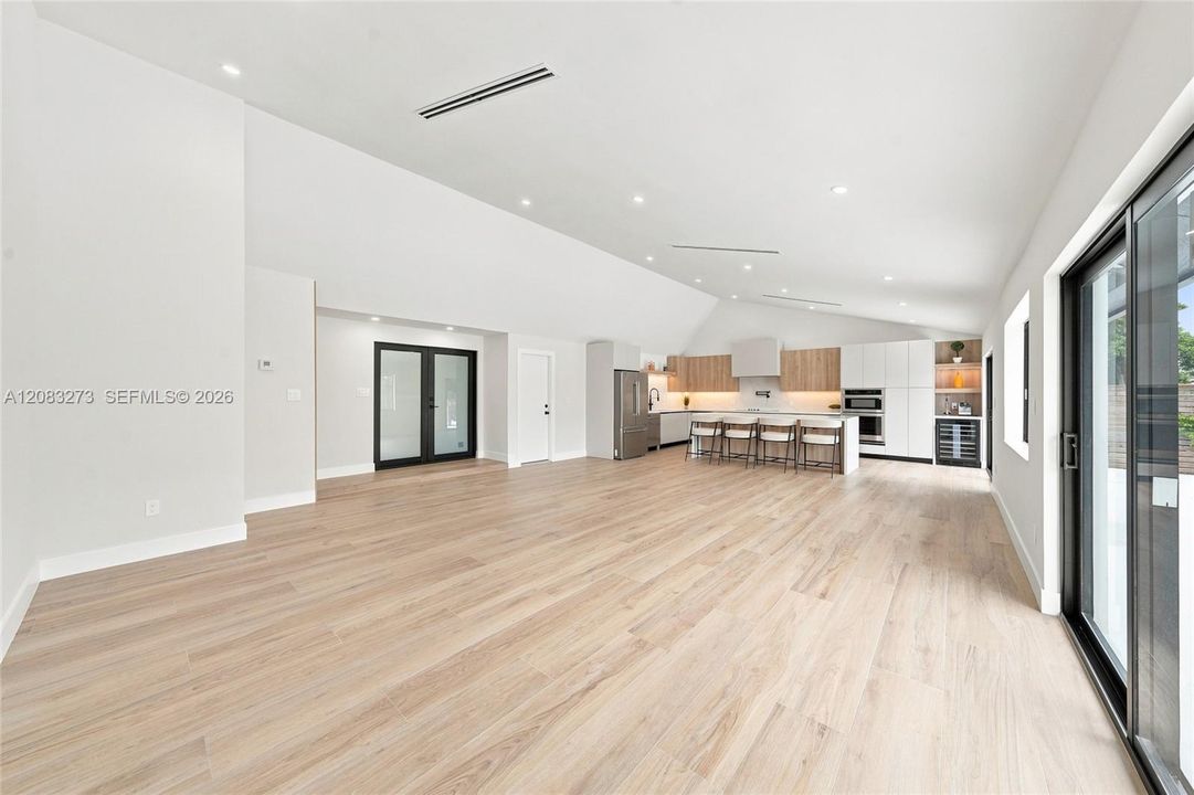 На продажу: $975,000 (3 спален, 2 ванн, 1711 Квадратных фут)