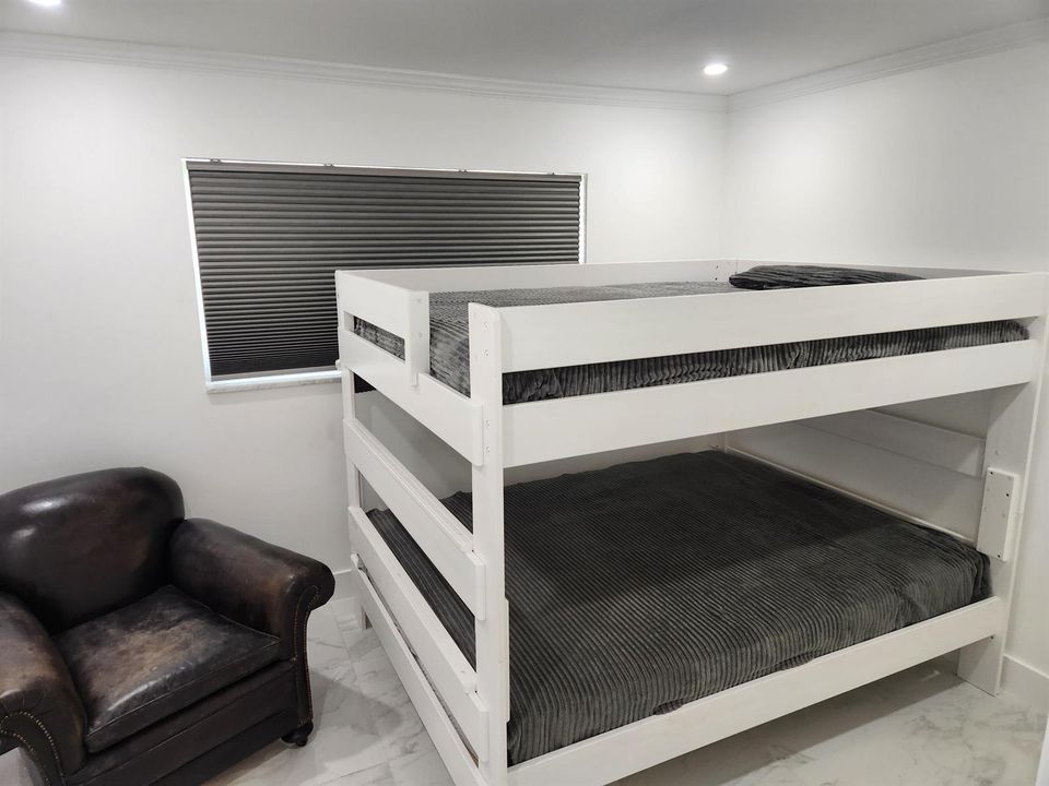 LV 2nd bed