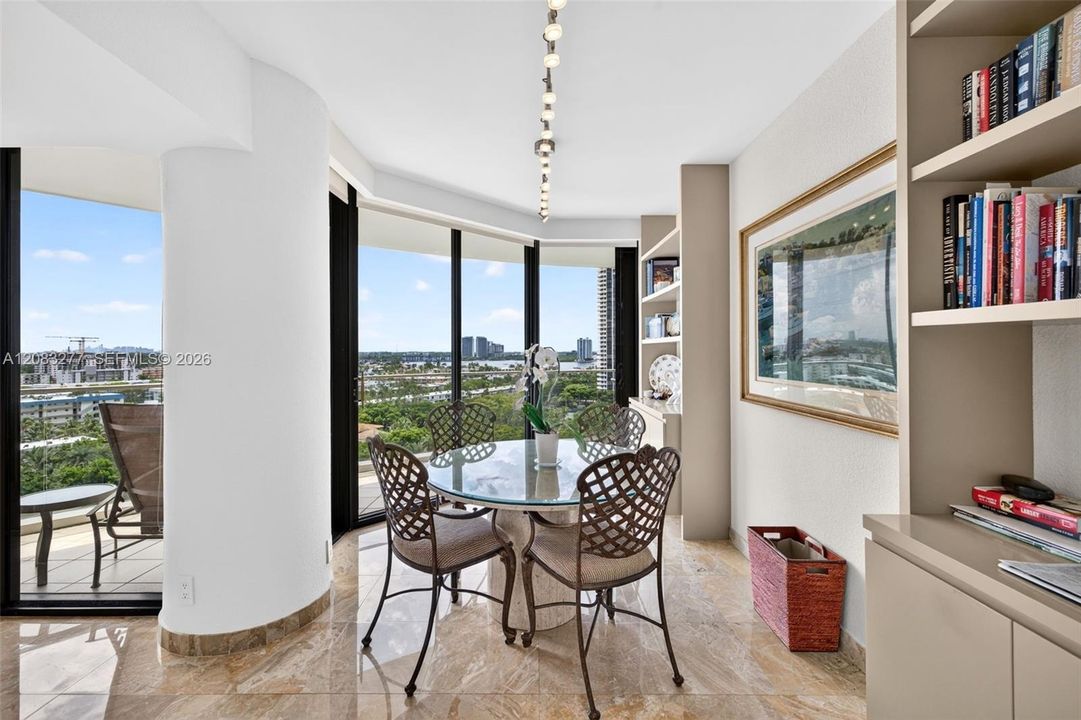For Sale: $895,000 (2 beds, 2 baths, 1910 Square Feet)