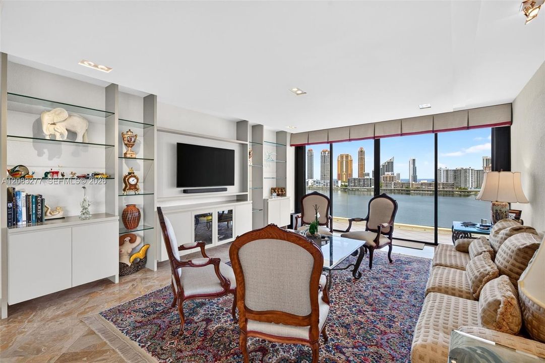 For Sale: $895,000 (2 beds, 2 baths, 1910 Square Feet)