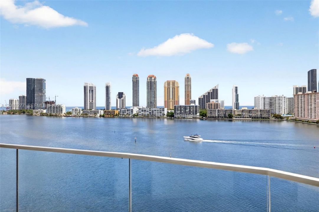 For Sale: $895,000 (2 beds, 2 baths, 1910 Square Feet)