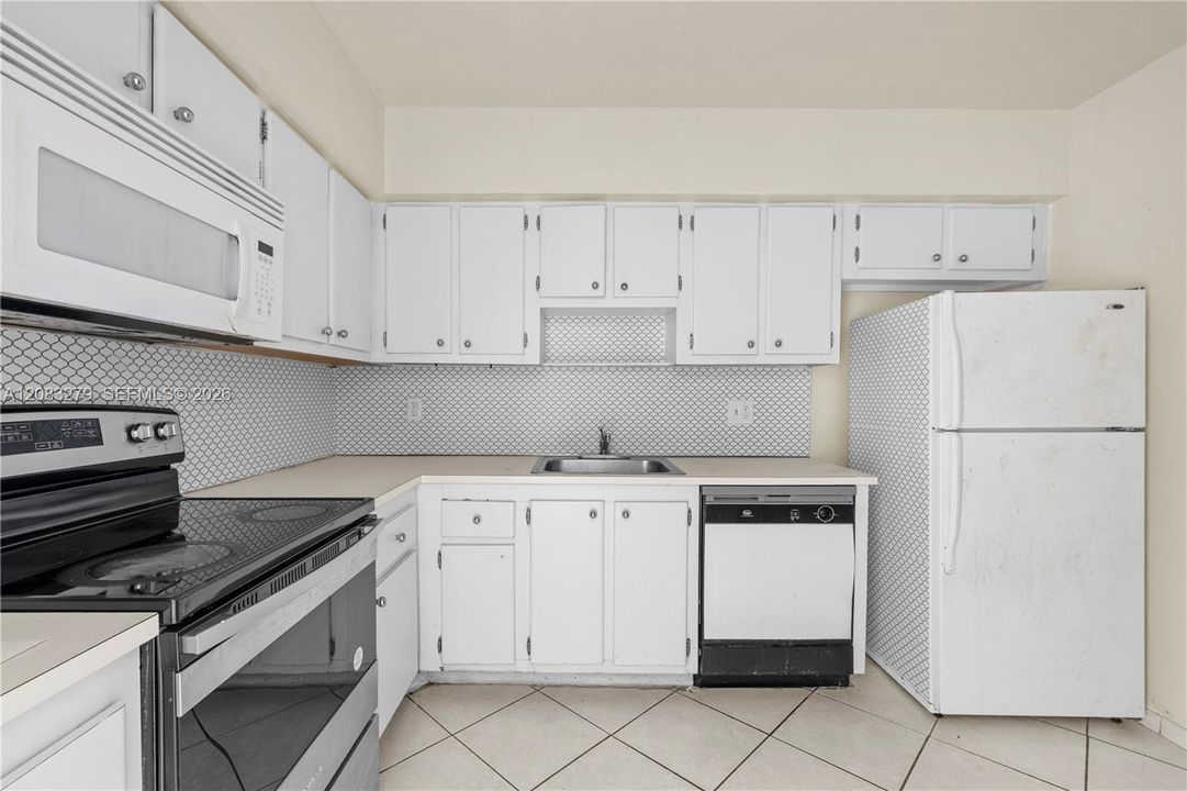 En Venta: $277,000 (2 camas, 2 baños, 1257 Pies cuadrados)
