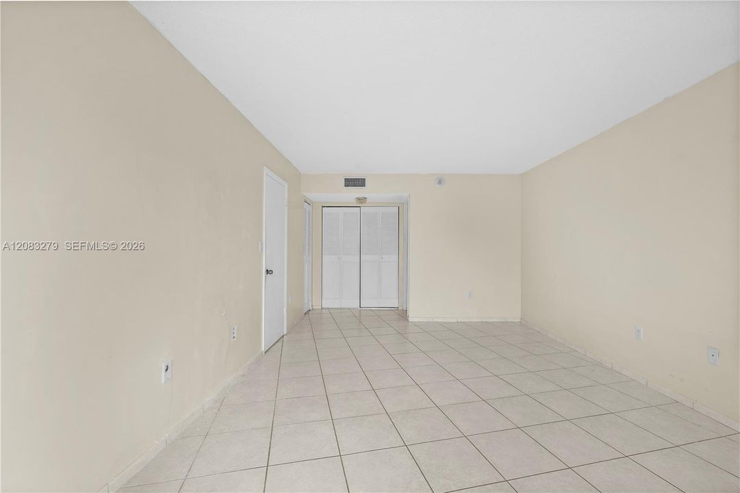 En Venta: $277,000 (2 camas, 2 baños, 1257 Pies cuadrados)