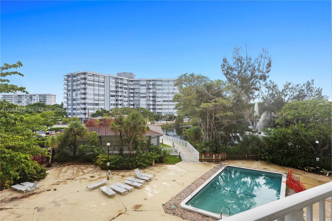 En Venta: $277,000 (2 camas, 2 baños, 1257 Pies cuadrados)