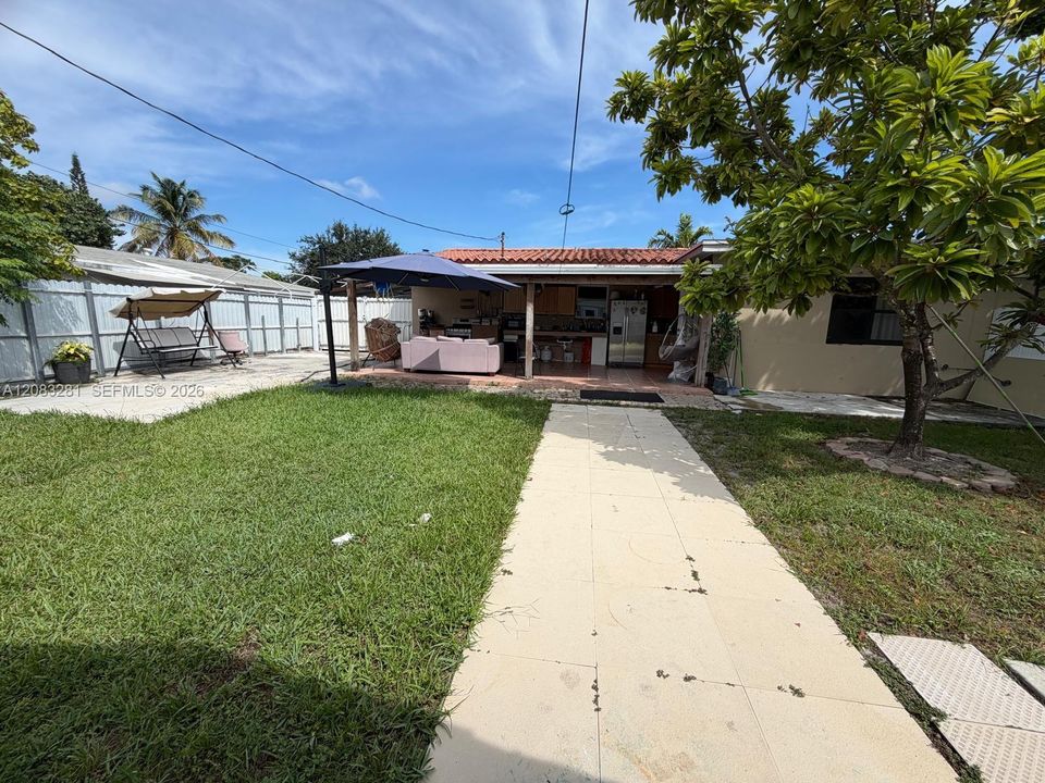 For Sale: $649,999 (3 beds, 2 baths, 1242 Square Feet)