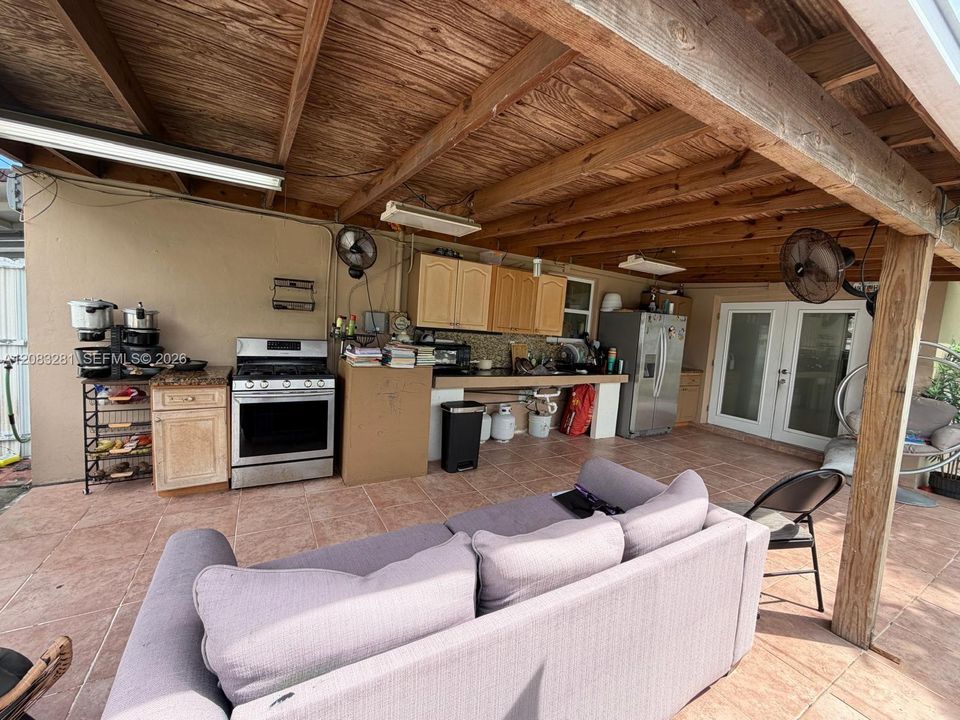 For Sale: $649,999 (3 beds, 2 baths, 1242 Square Feet)