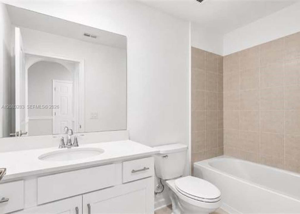 En Venta: $219,900 (2 camas, 2 baños, 1154 Pies cuadrados)