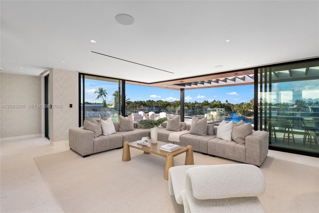 For Sale: $34,950,000 (7 beds, 11 baths, 10054 Square Feet)