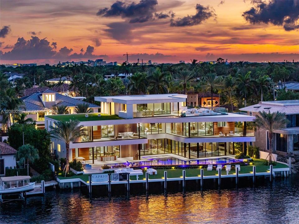 For Sale: $34,950,000 (7 beds, 11 baths, 10054 Square Feet)