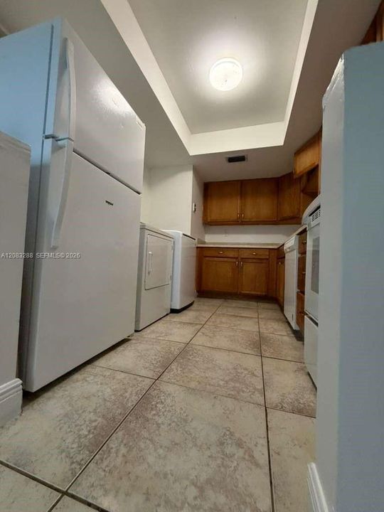 For Rent: $2,400 (3 beds, 2 baths, 1080 Square Feet)