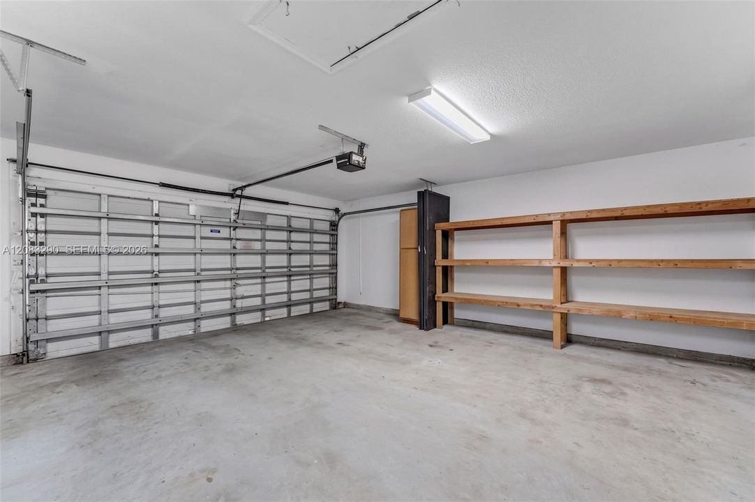 На продажу: $850,000 (4 спален, 3 ванн, 2921 Квадратных фут)