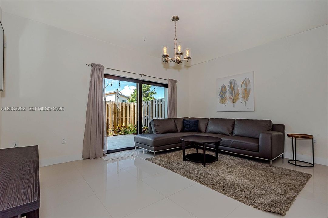 En Renta: $3,600 (3 camas, 2 baños, 1410 Pies cuadrados)