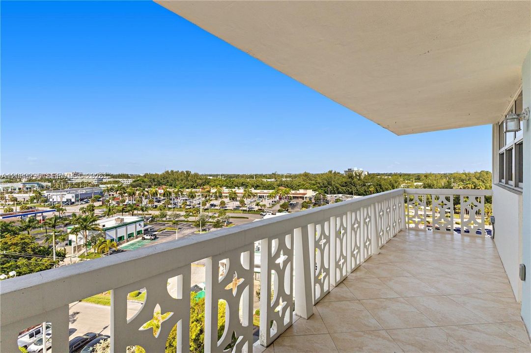 En Venta: $349,999 (2 camas, 2 baños, 1096 Pies cuadrados)