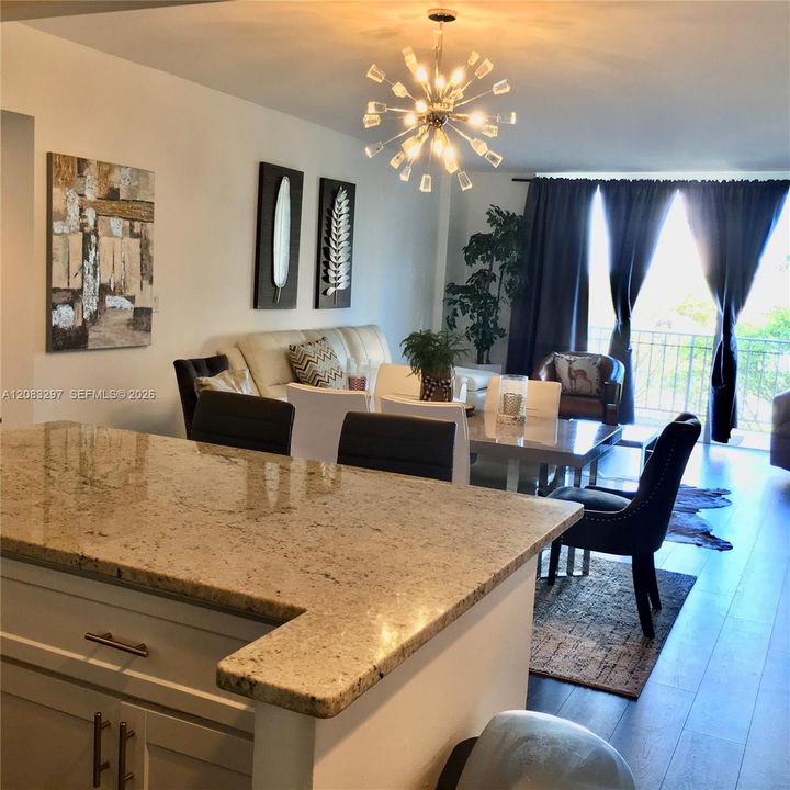 For Rent: $2,300 (2 beds, 2 baths, 1358 Square Feet)