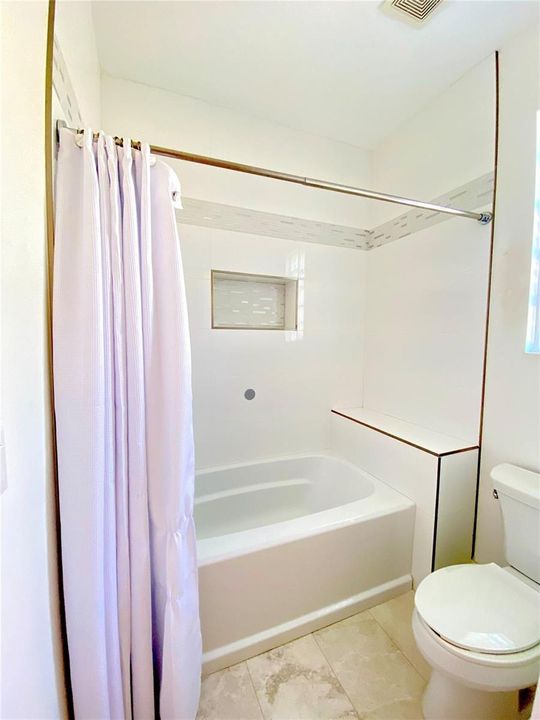 2nd floor Bathroom