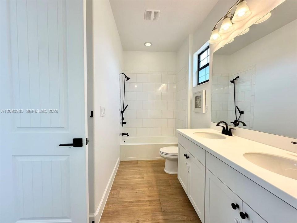 For Rent: $3,350 (3 beds, 2 baths, 0 Square Feet)