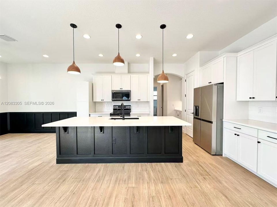 For Rent: $3,350 (3 beds, 2 baths, 0 Square Feet)