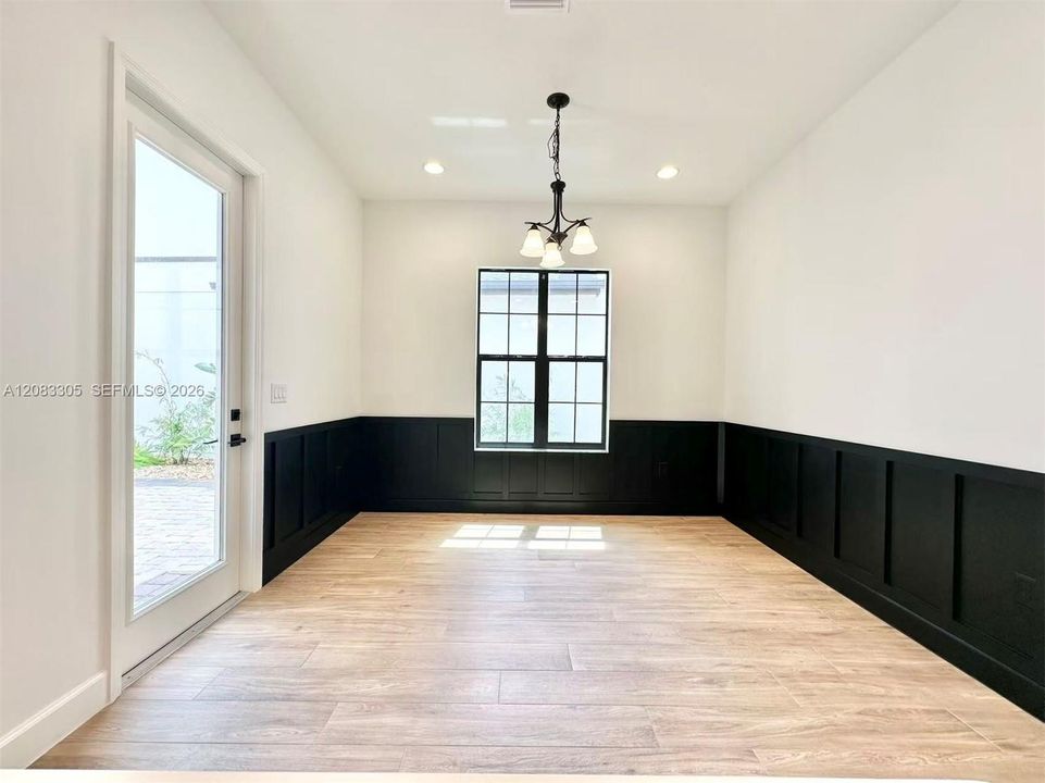 For Rent: $3,350 (3 beds, 2 baths, 0 Square Feet)