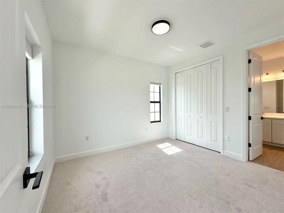 For Rent: $3,350 (3 beds, 2 baths, 0 Square Feet)