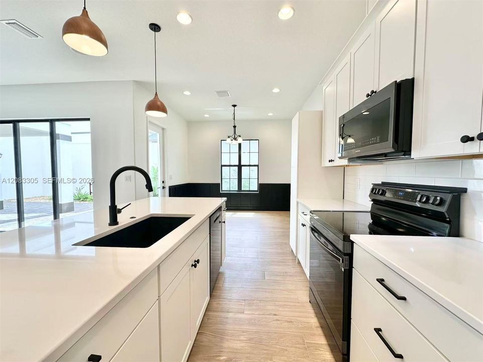 For Rent: $3,350 (3 beds, 2 baths, 0 Square Feet)