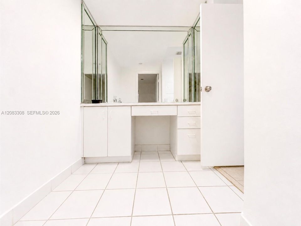 En Renta: $3,450 (2 camas, 2 baños, 1110 Pies cuadrados)