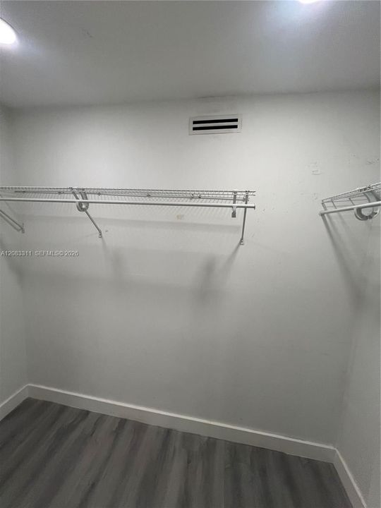 В аренду: $1,700 (1 спален, 1 ванн, 600 Квадратных фут)