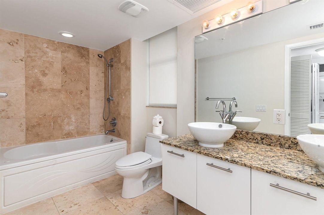 13-web-or-mls-photo-13