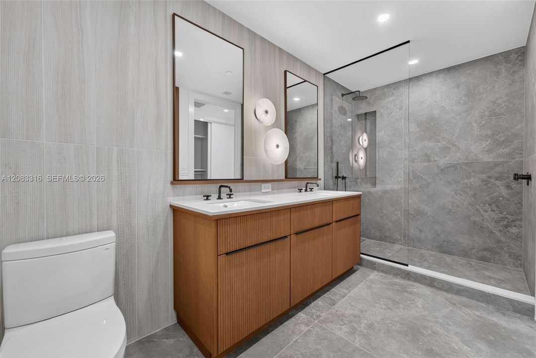 For Rent: $8,900 (2 beds, 2 baths, 1189 Square Feet)
