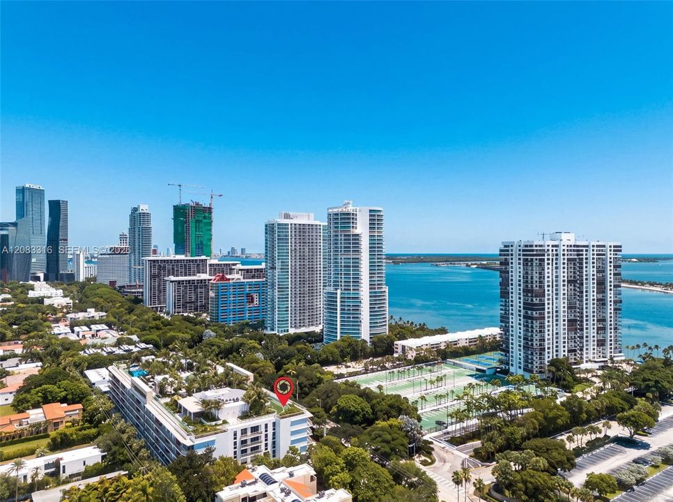 For Rent: $8,900 (2 beds, 2 baths, 1189 Square Feet)