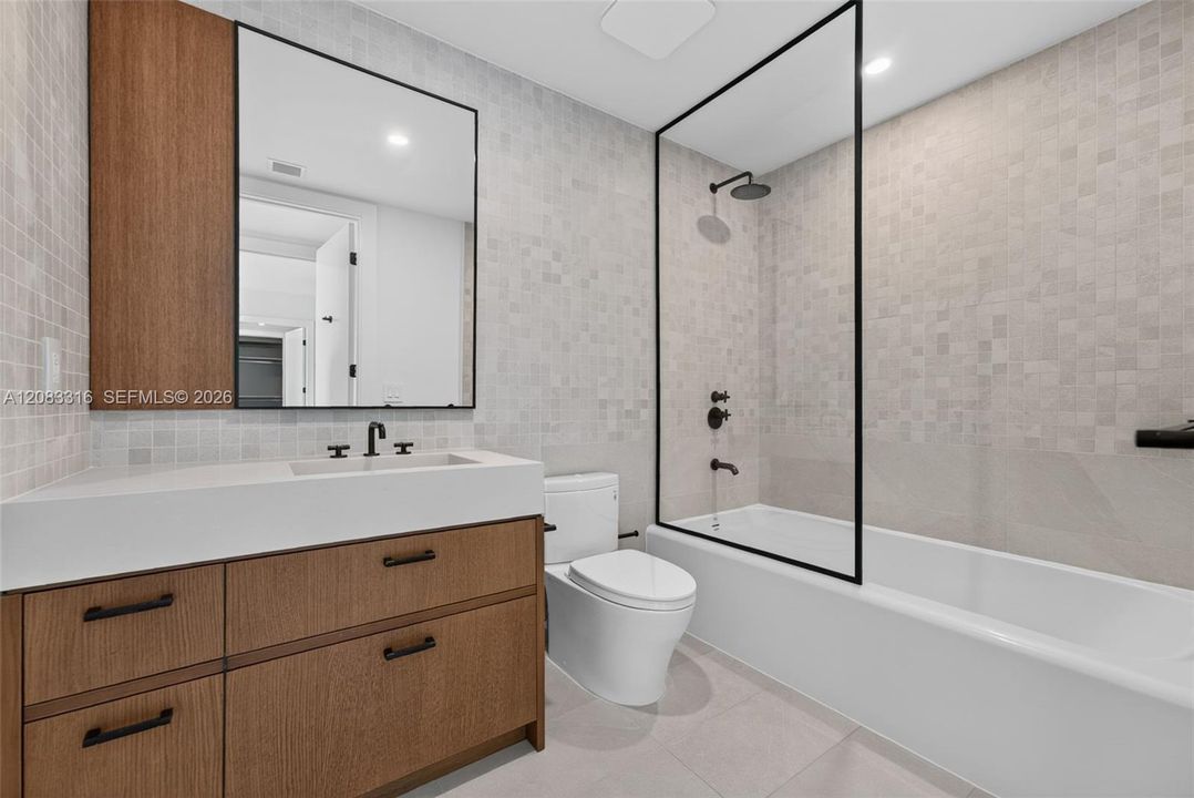For Rent: $8,900 (2 beds, 2 baths, 1189 Square Feet)