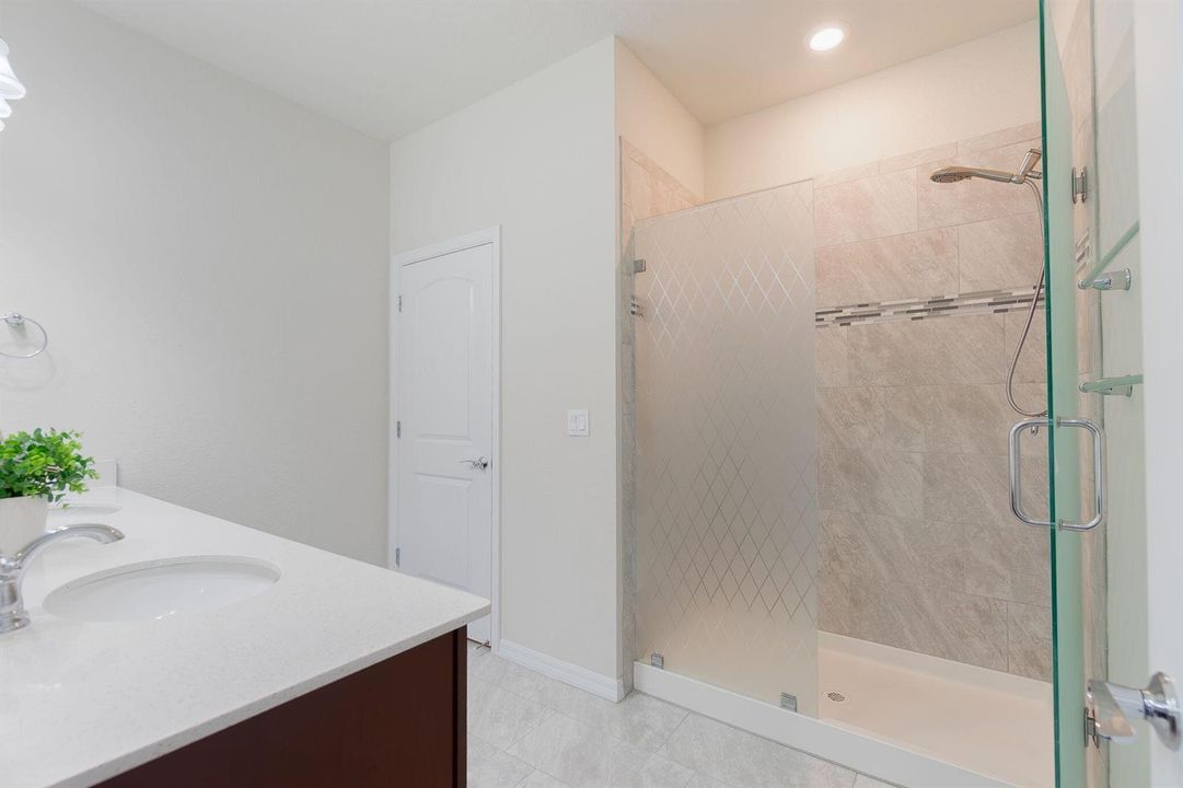 15-web-or-mls-DSC08566